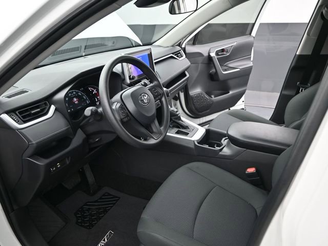 Used 2025 Toyota RAV4 LE image 4