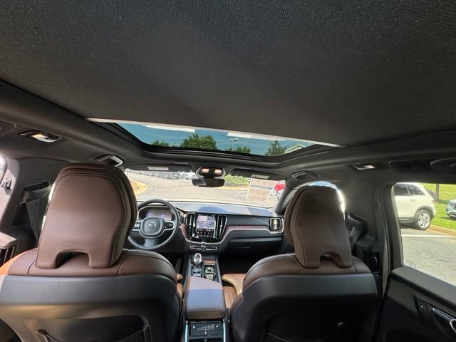 Used 2023 Volvo XC60 B6 Ultimate w/ Protection Package Premier AWD/4WD image 19