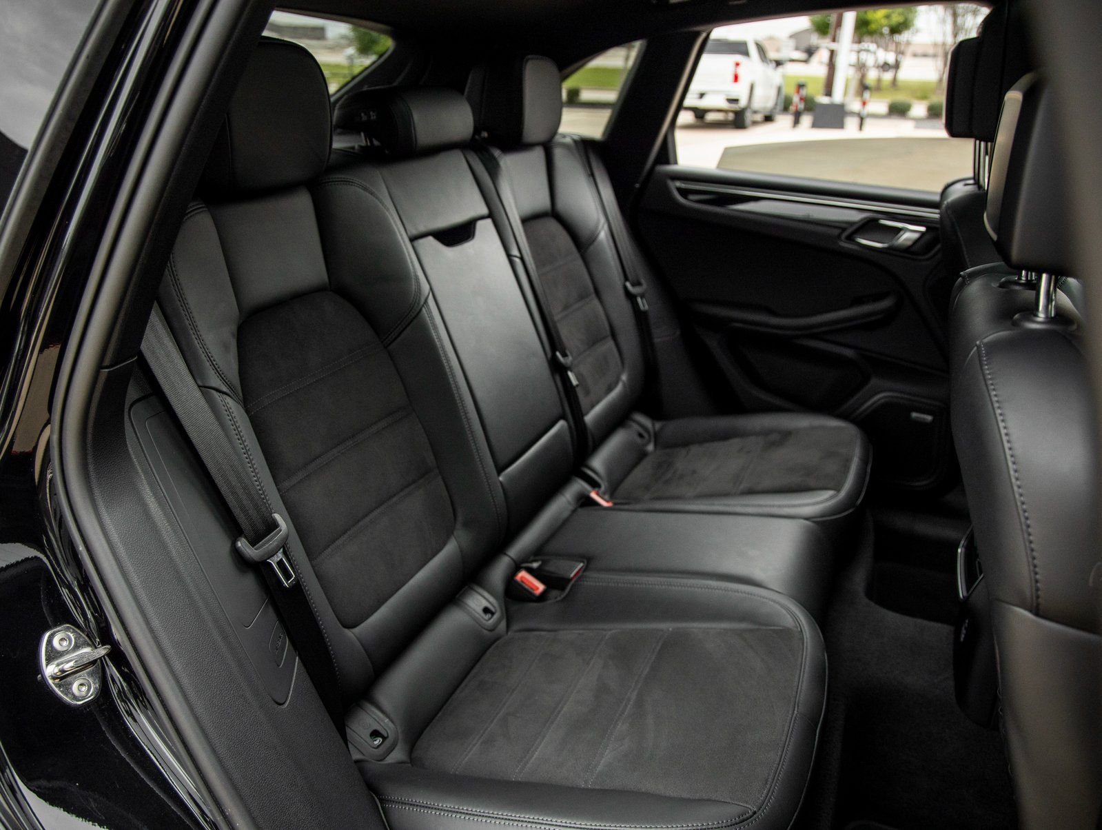 Used 2023 Porsche Macan GTS image 41