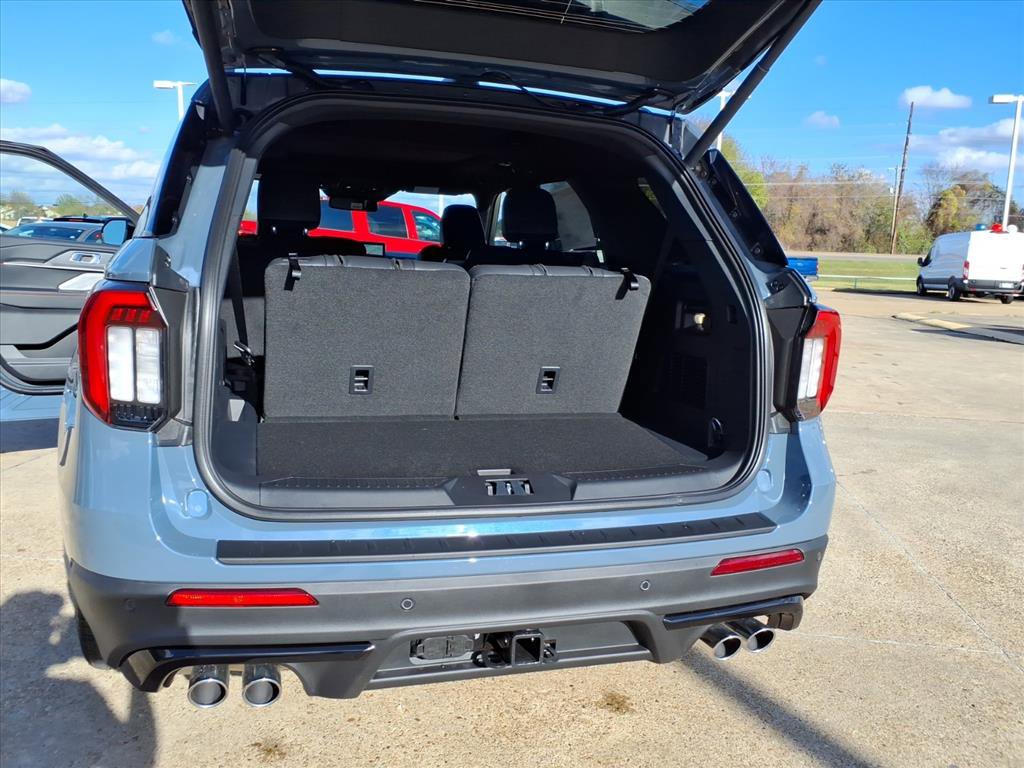 New 2026 Ford Explorer ST w/ Sun And Sound Package image 18