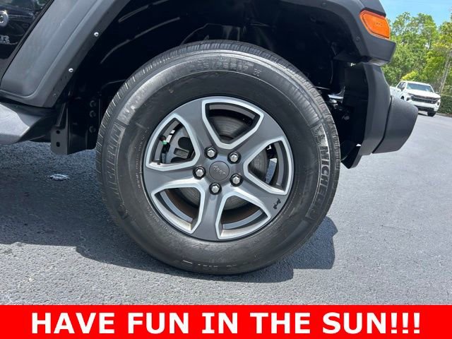 Used 2022 Jeep Wrangler Unlimited Sport w/ Sun And Sound Package AWD/4WD image 8