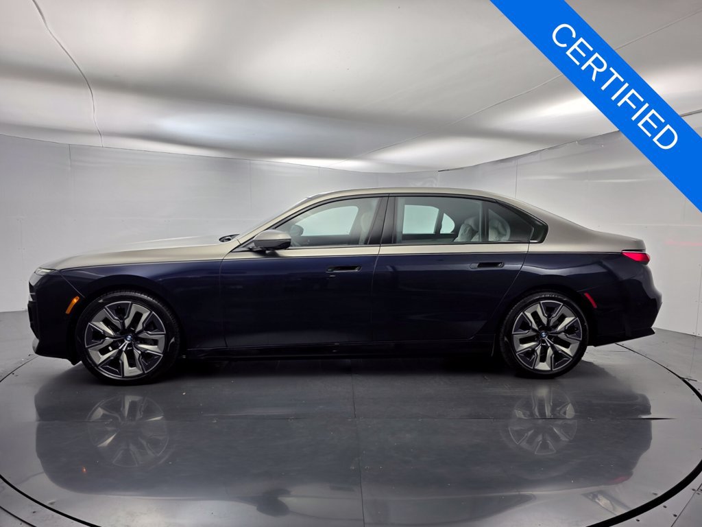 Certified 2023 BMW i7 xDrive60 AWD/4WD image 7
