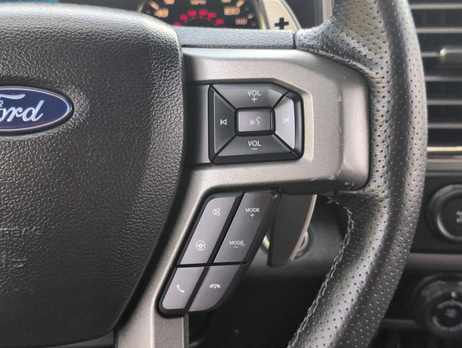 Used 2017 Ford F150 Raptor w/ Equipment Group 802A Luxury AWD/4WD image 24