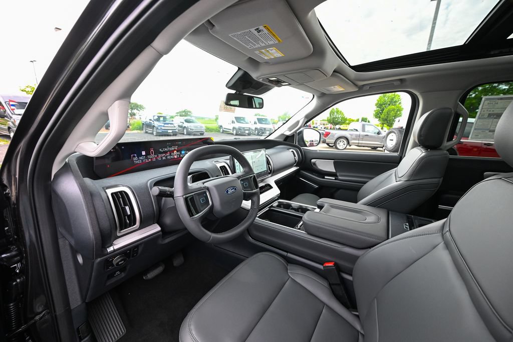 New 2026 Ford Expedition Active AWD/4WD image 16