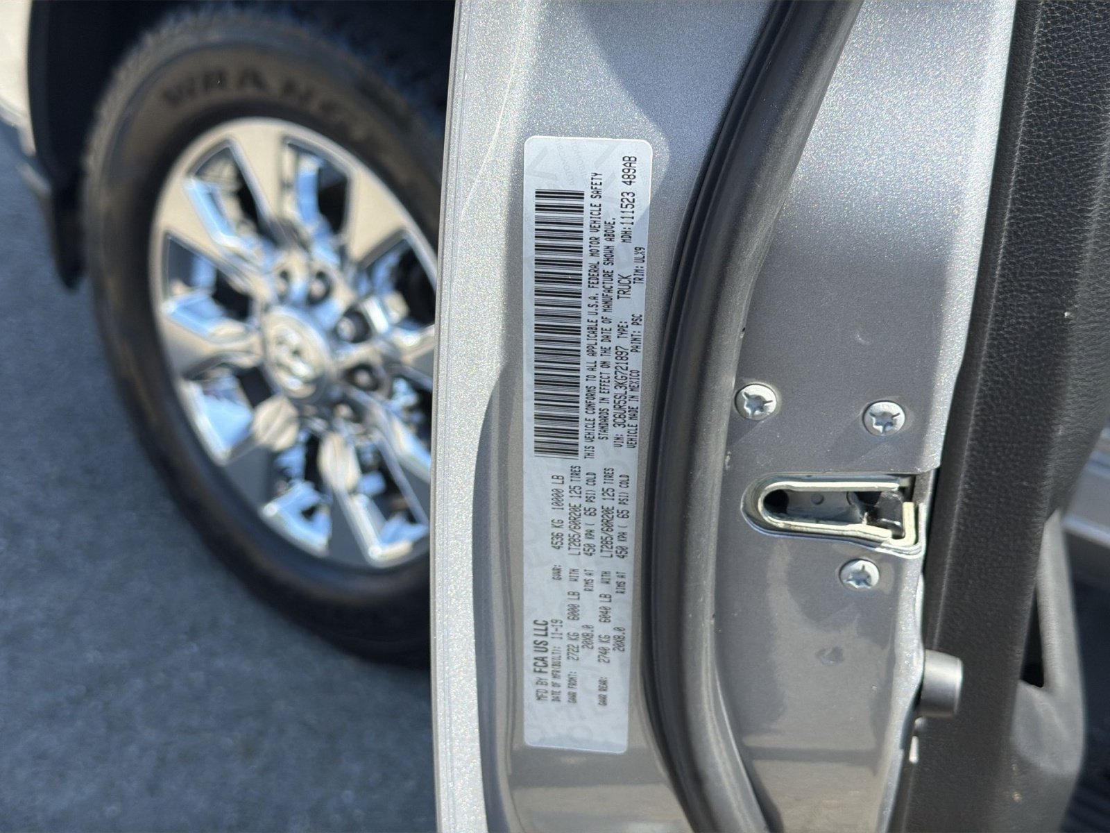 Used 2019 RAM 2500 Limited AWD/4WD image 29