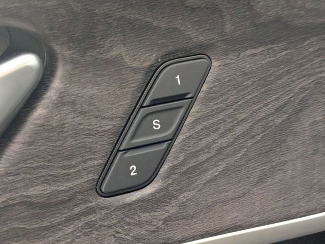 Used 2023 Jeep Grand Cherokee L Limited w/ Luxury Tech Group II image 11