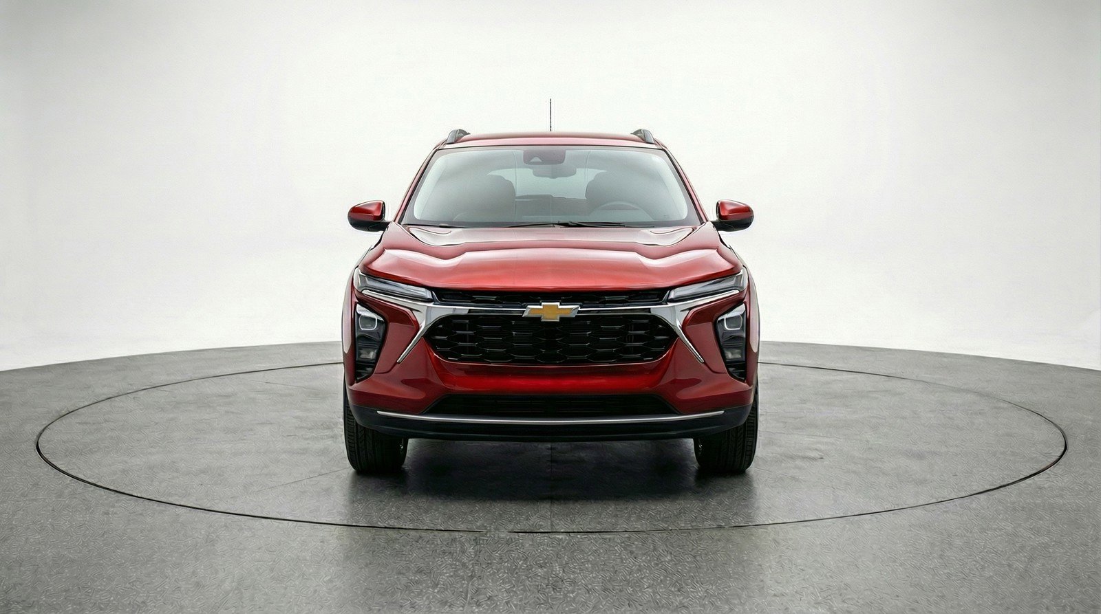 Used 2025 Chevrolet Trax LT image 2
