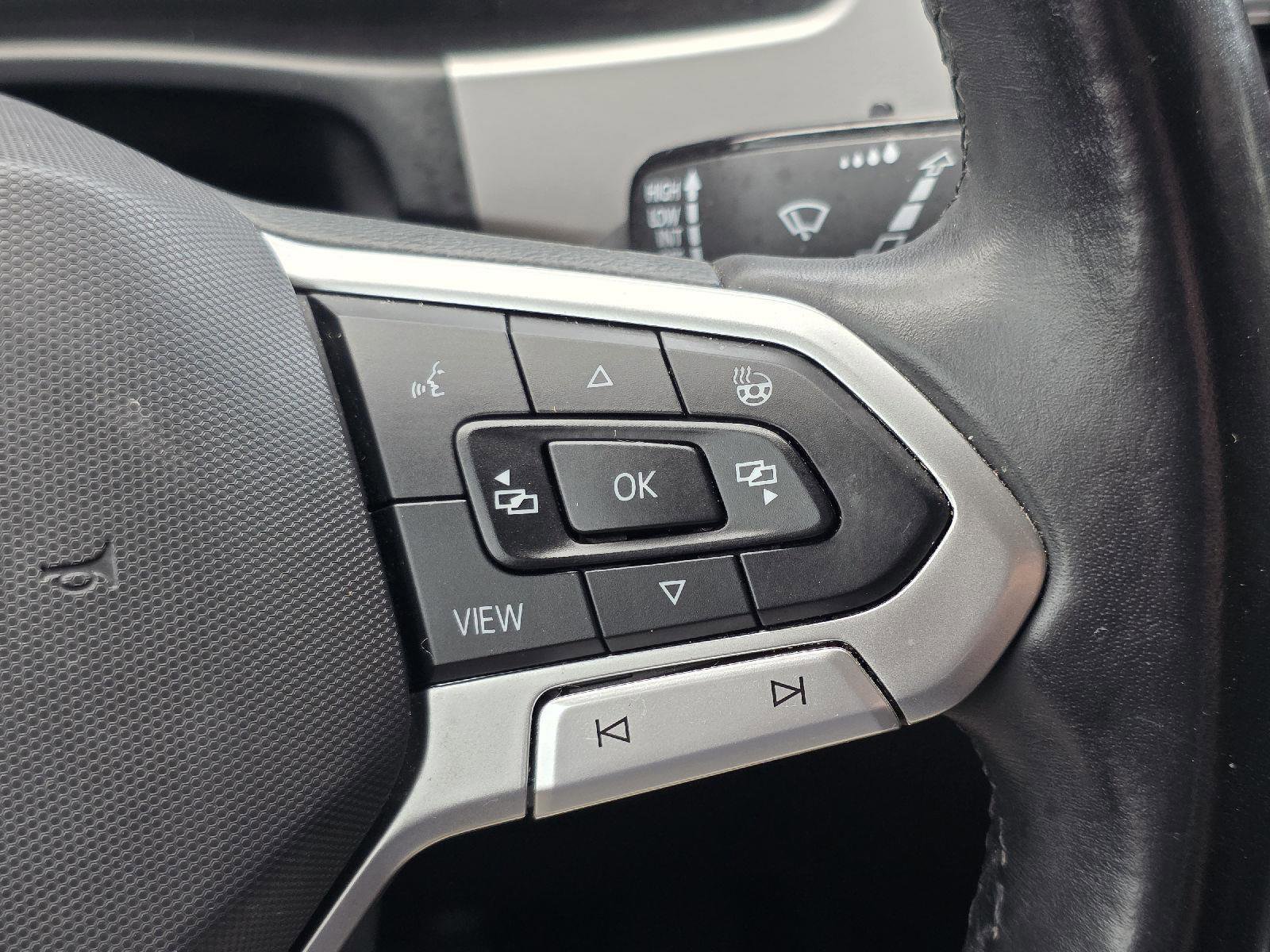 Used 2020 Volkswagen Atlas Cross Sport SEL image 13