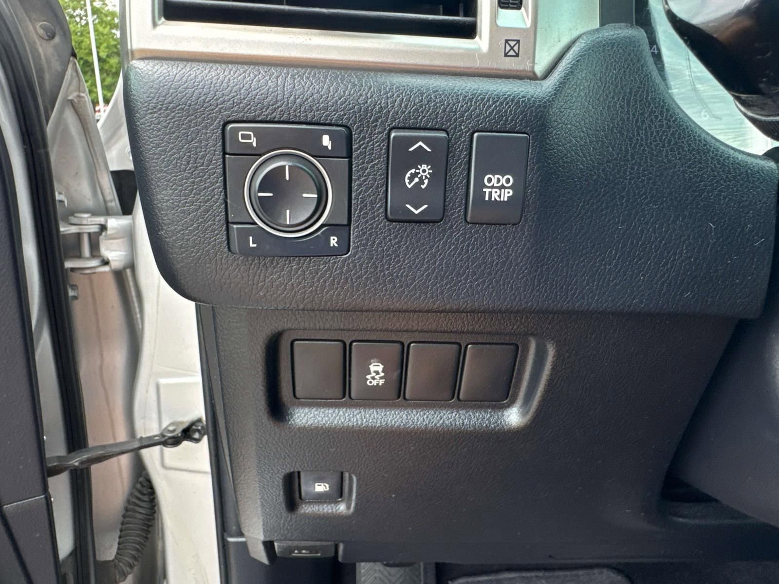 Used 2013 Lexus GX 460 image 21