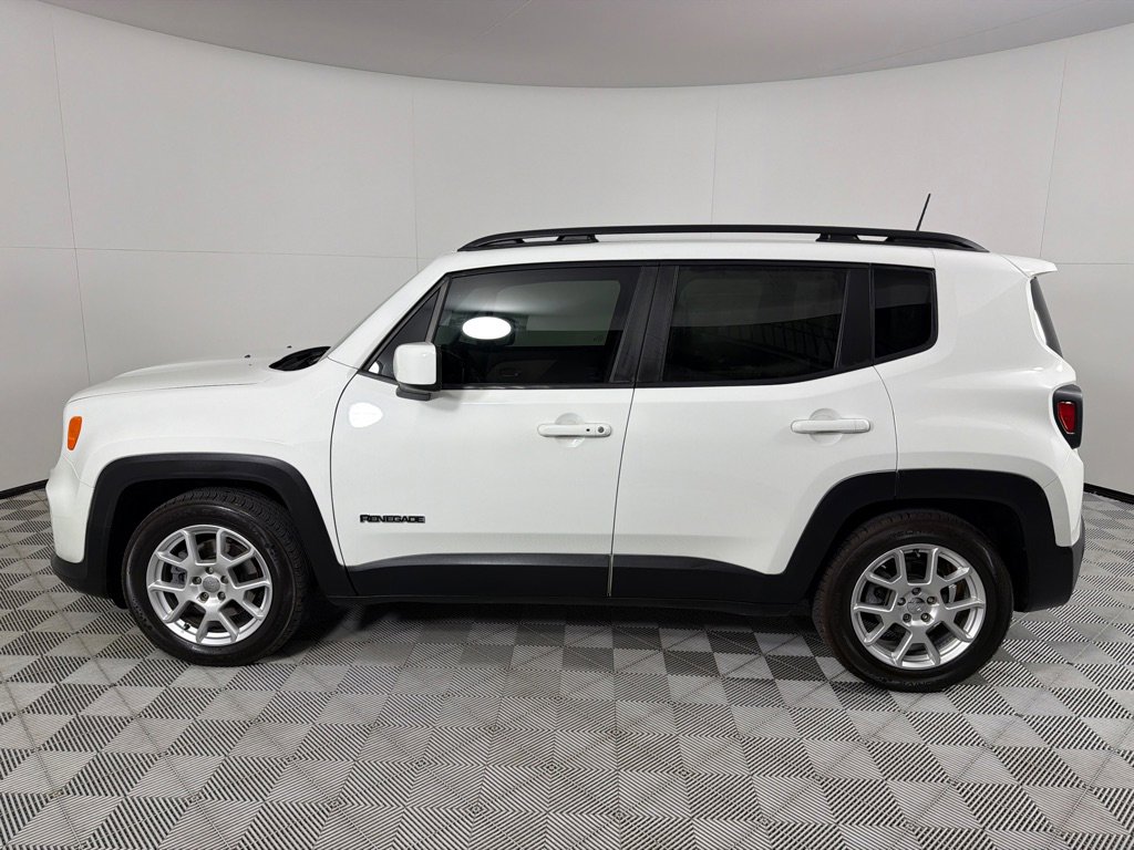 Used 2019 Jeep Renegade Latitude w/ UConnect 8.4 Nav Group image 8
