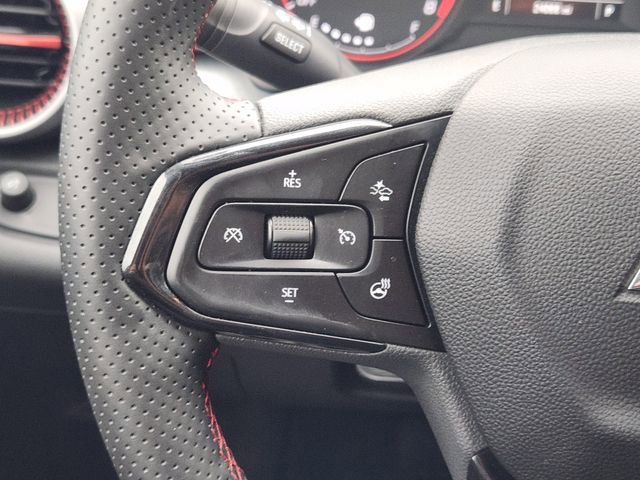 Used 2024 Chevrolet Trax RS w/ Driver Confidence Package FWD image 28