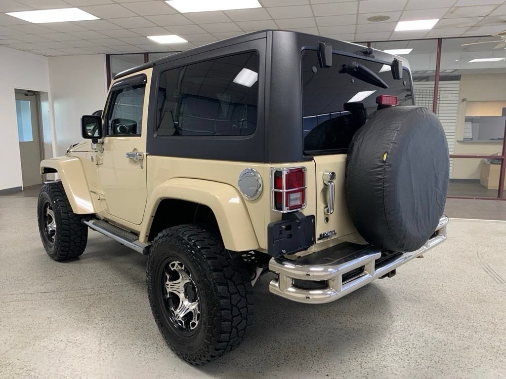 Used 2012 Jeep Wrangler Sahara w/ Dual Top Group AWD/4WD image 4