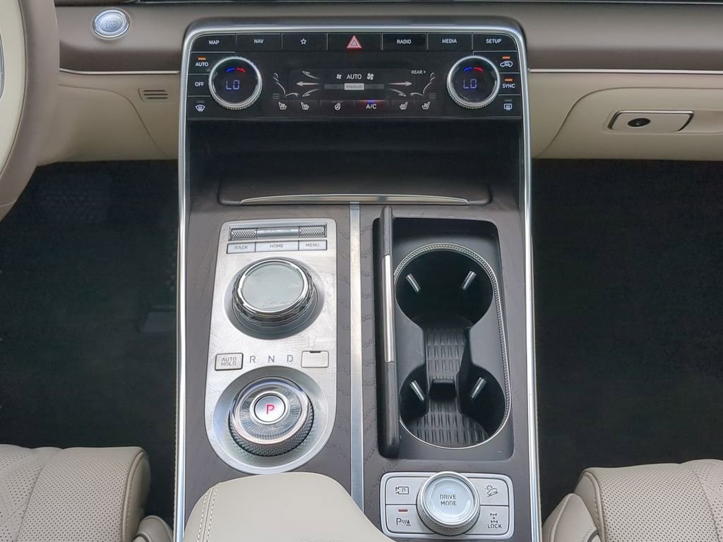 Used 2024 Genesis GV80 3.5T w/ Prestige Matte Package image 11