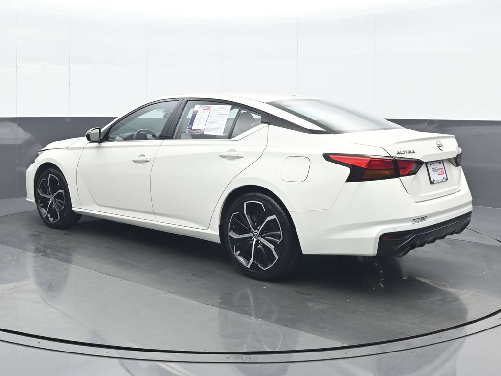 Used 2025 Nissan Altima 2.5 SR FWD image 4