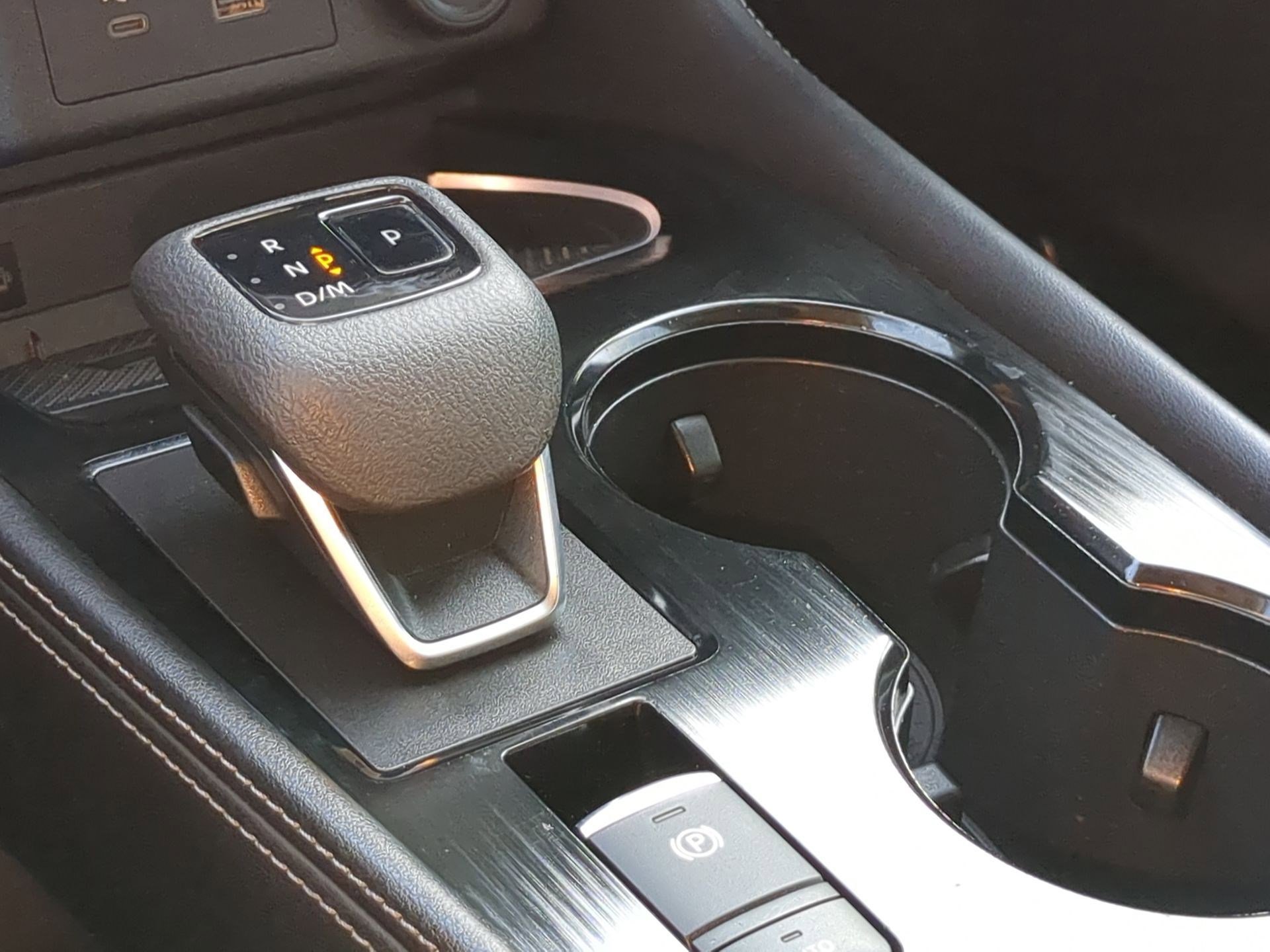 Used 2022 Nissan Rogue Platinum w/ Head-Up Display Package image 27