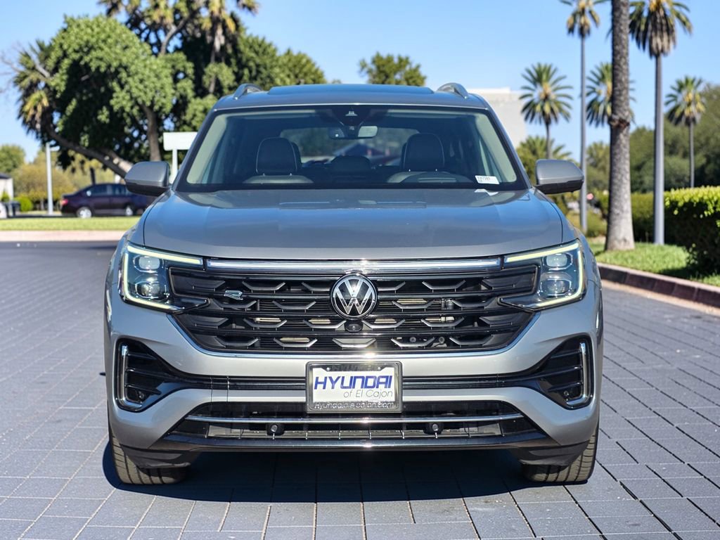 Used 2024 Volkswagen Atlas SEL Premium R-Line AWD/4WD image 3
