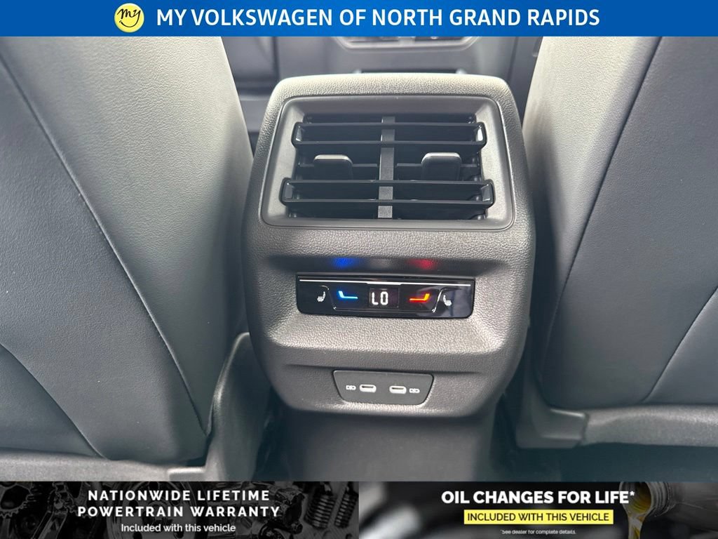 New 2026 Volkswagen Tiguan SEL R-Line AWD/4WD image 19