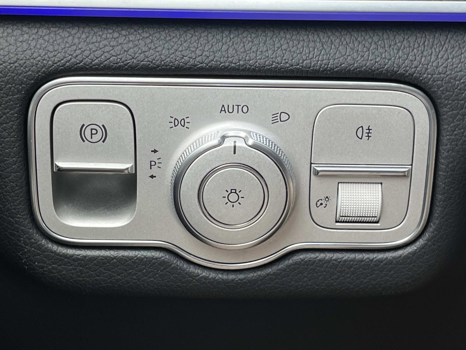Certified 2023 Mercedes-Benz GLS 450 4MATIC image 31