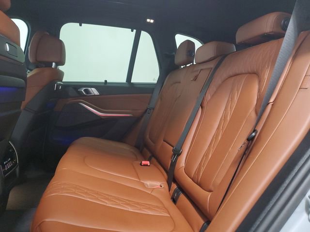 Used 2025 BMW X5 sDrive40i w/ Executive Package image 27