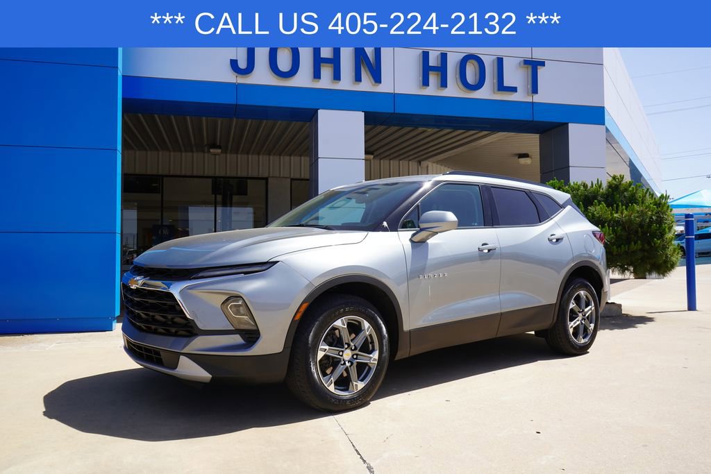 Used 2024 Chevrolet Blazer LT w/ Convenience Package FWD image 1