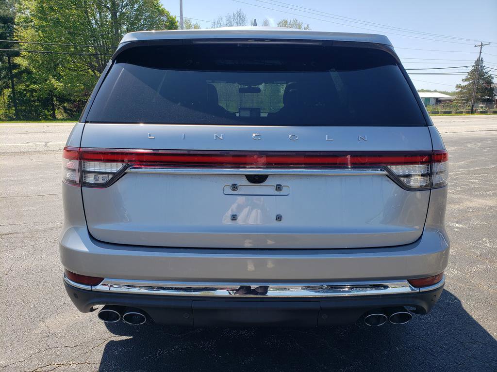 Used 2020 Lincoln Aviator Reserve w/ Equipment Group 202A AWD/4WD image 4