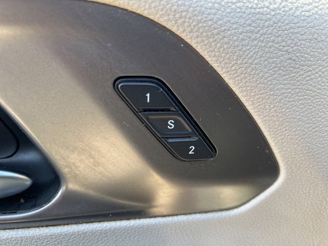 Certified 2023 Chrysler Pacifica Touring-L image 17