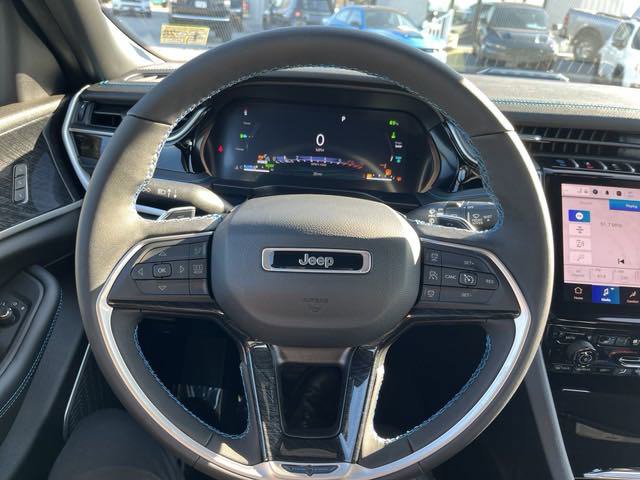 New 2024 Jeep Grand Cherokee Trailhawk w/ Advanced Protech Group II image 45