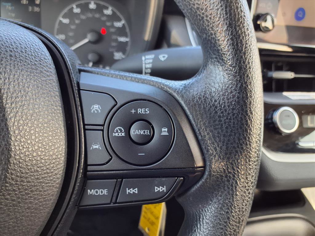 Used 2023 Toyota Corolla LE image 14