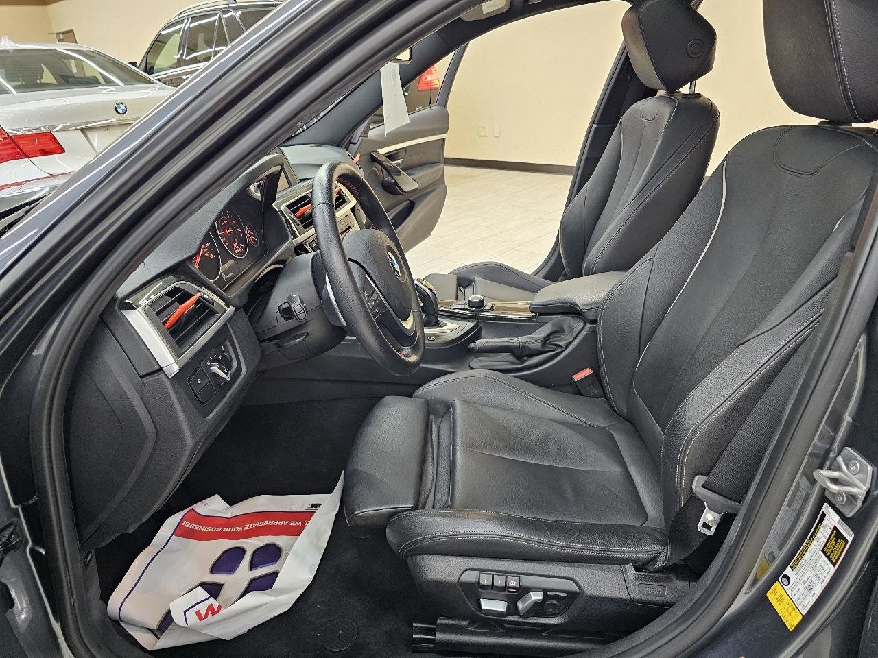 Used 2016 BMW 328i Sedan image 17