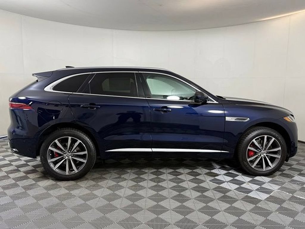 New 2026 Jaguar F-PACE R-Dynamic S AWD/4WD image 7