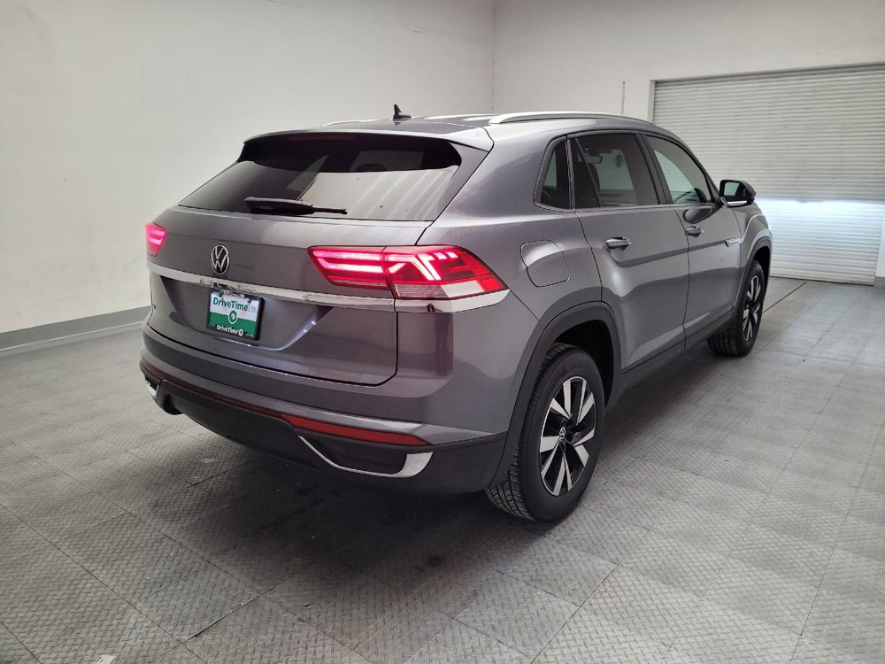 Used 2023 Volkswagen Atlas Cross Sport SE FWD image 9