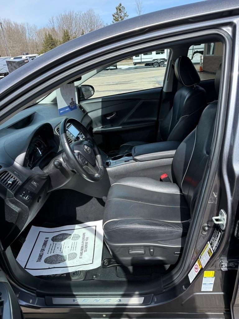 Used 2015 Toyota Venza XLE AWD/4WD image 8