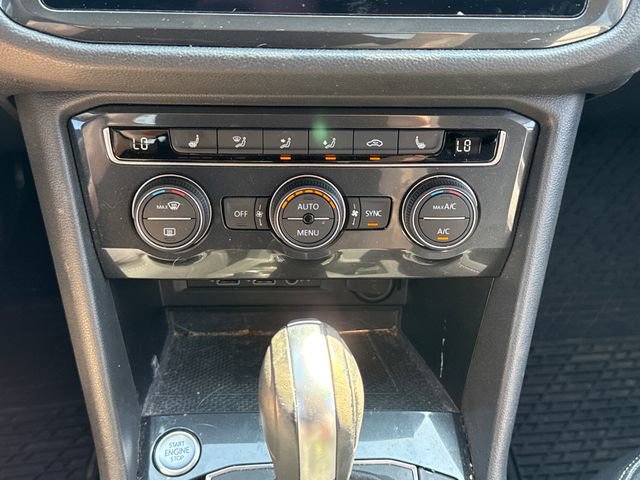 Used 2020 Volkswagen Tiguan SE image 30