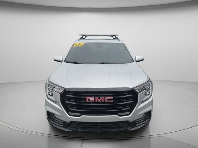 Used 2022 GMC Terrain SLE w/ Driver Convenience Package FWD image 4