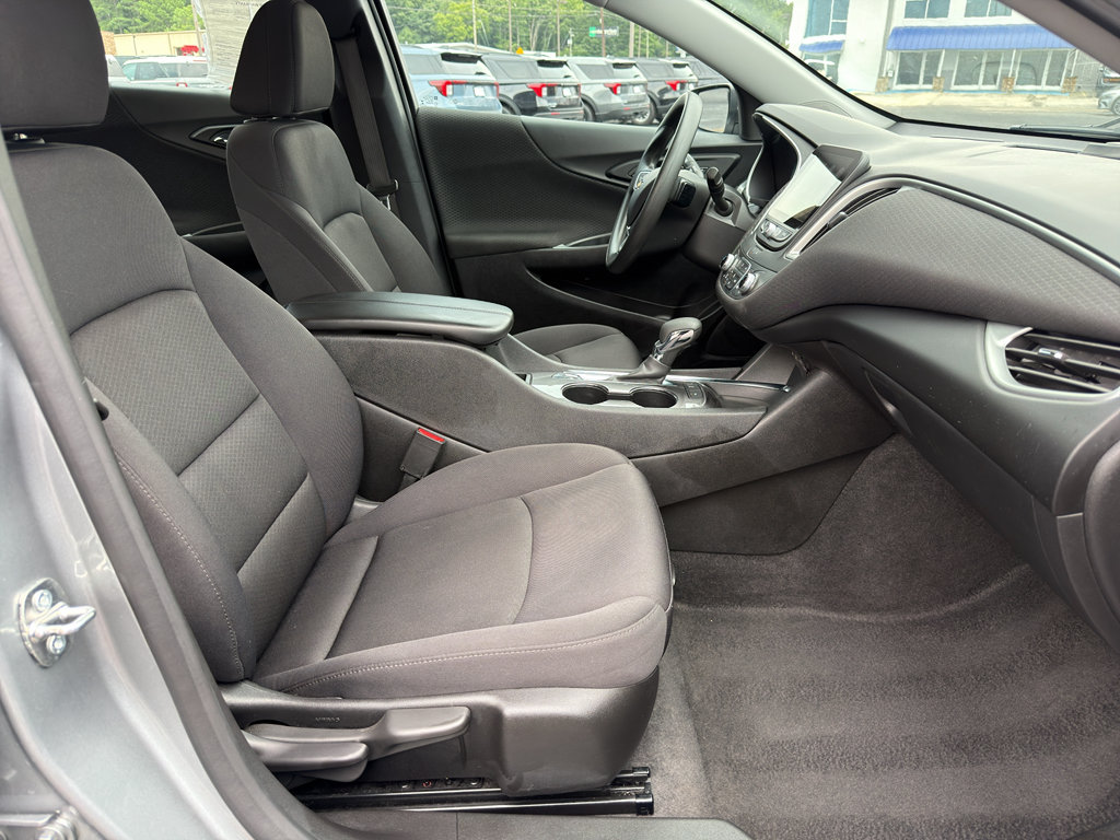 Used 2024 Chevrolet Malibu LT FWD image 22