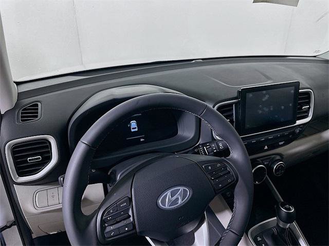New 2026 Hyundai Venue SEL FWD image 7