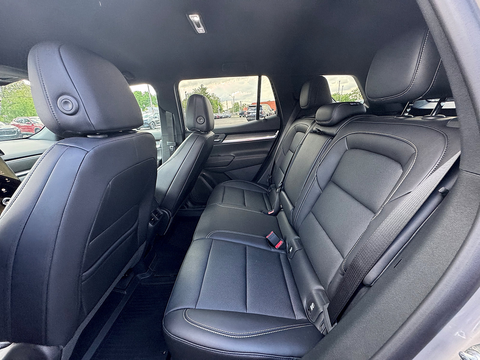 New 2026 GMC Terrain Elevation w/ Elevation Premium Package AWD/4WD image 22