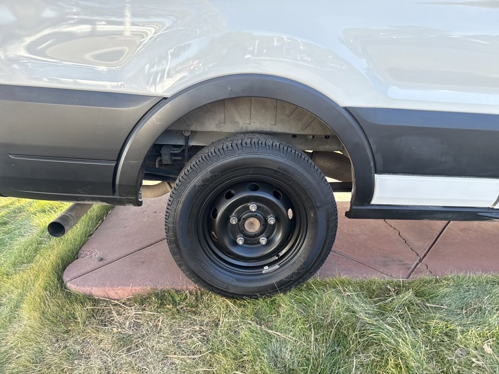 Used 2023 Ford Transit 350 XLT image 26