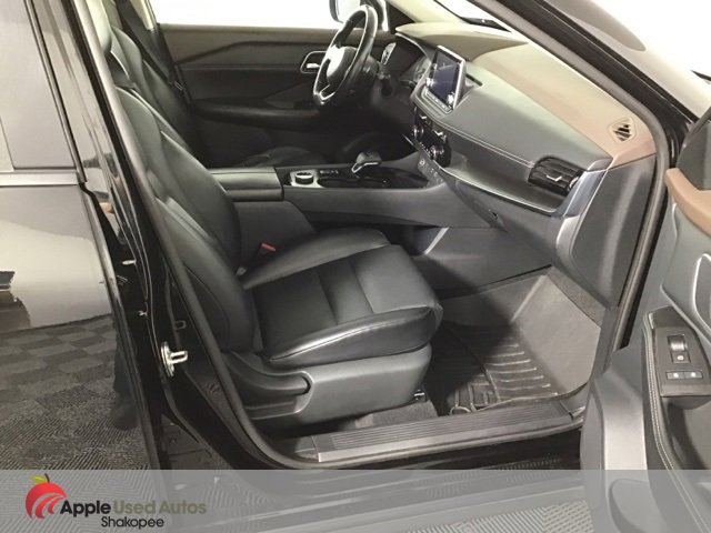 Used 2021 Nissan Rogue SV w/ Premium Package image 35