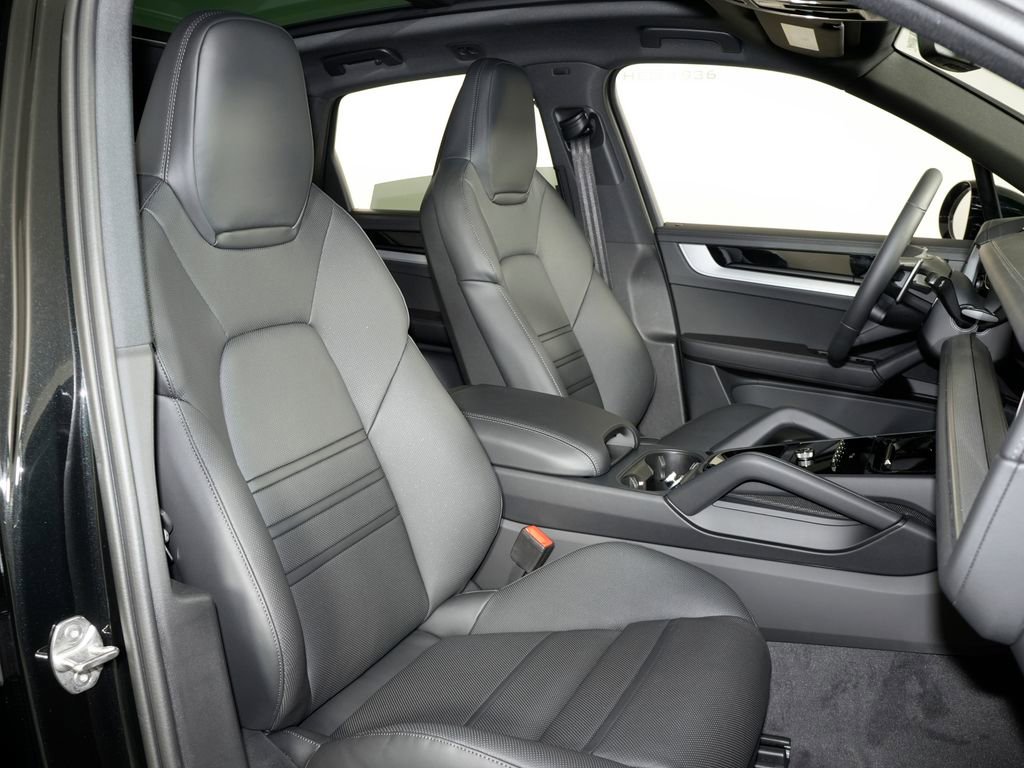 New 2026 Porsche Cayenne S AWD/4WD image 15