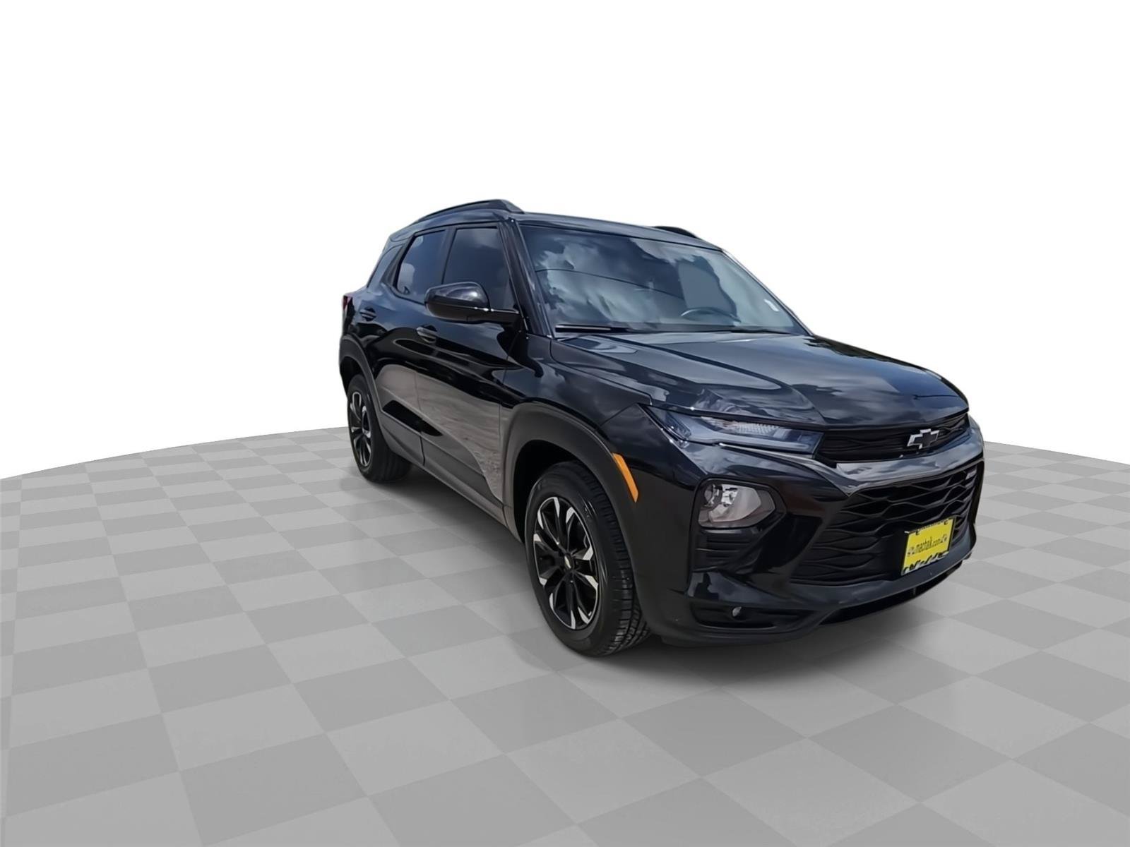Used 2023 Chevrolet TrailBlazer RS FWD image 2