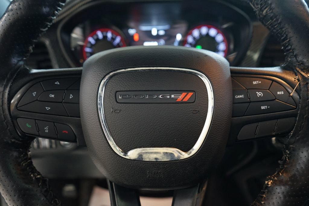 Used 2018 Dodge Challenger R/T w/ Blacktop Package image 30
