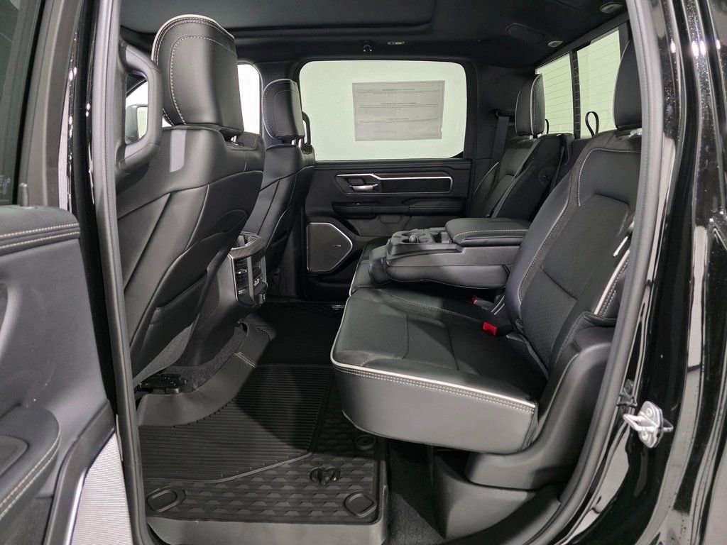 New 2026 RAM 1500 Laramie AWD/4WD image 23