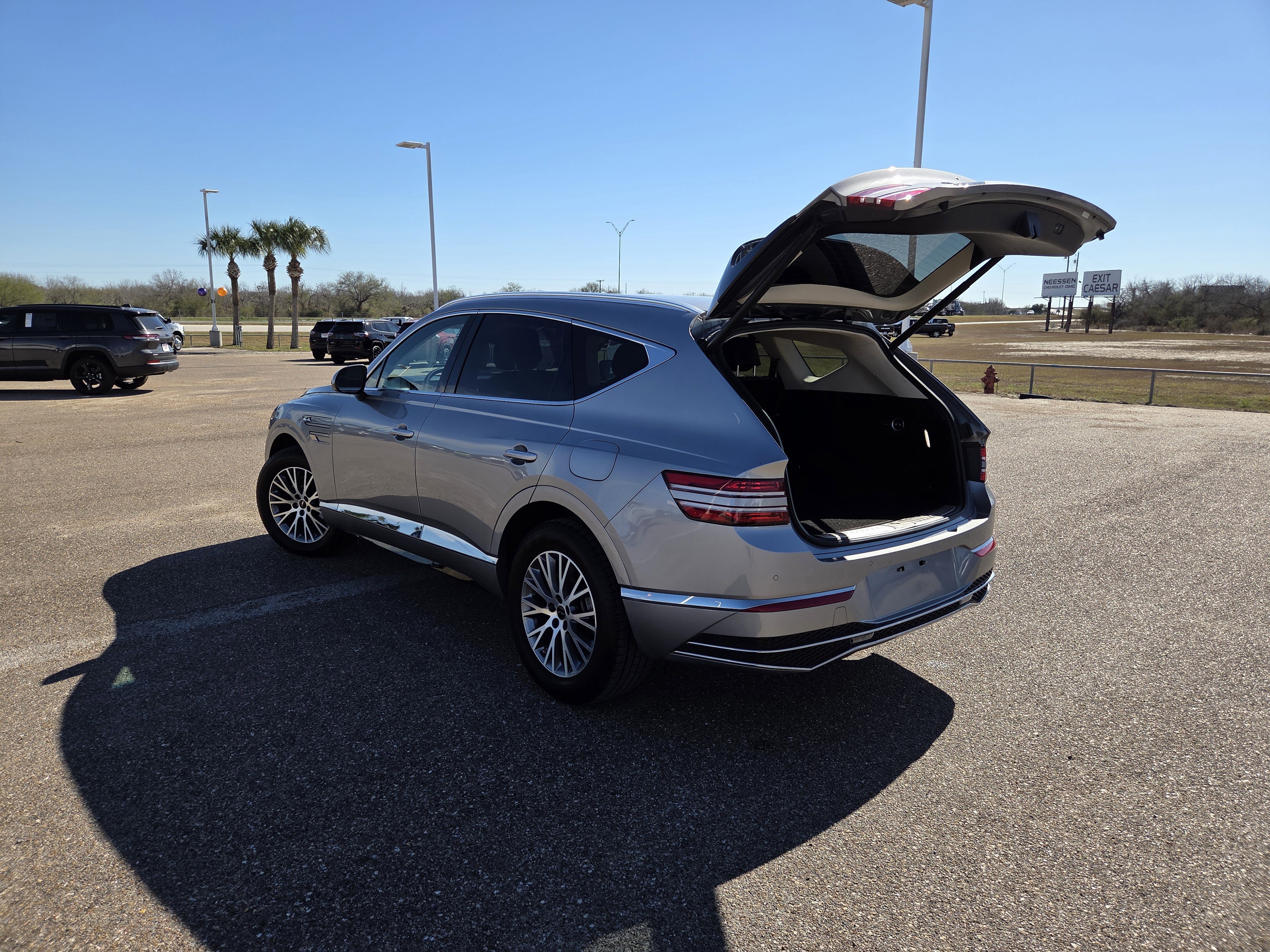 Used 2025 Genesis GV80 2.5T Standard image 24