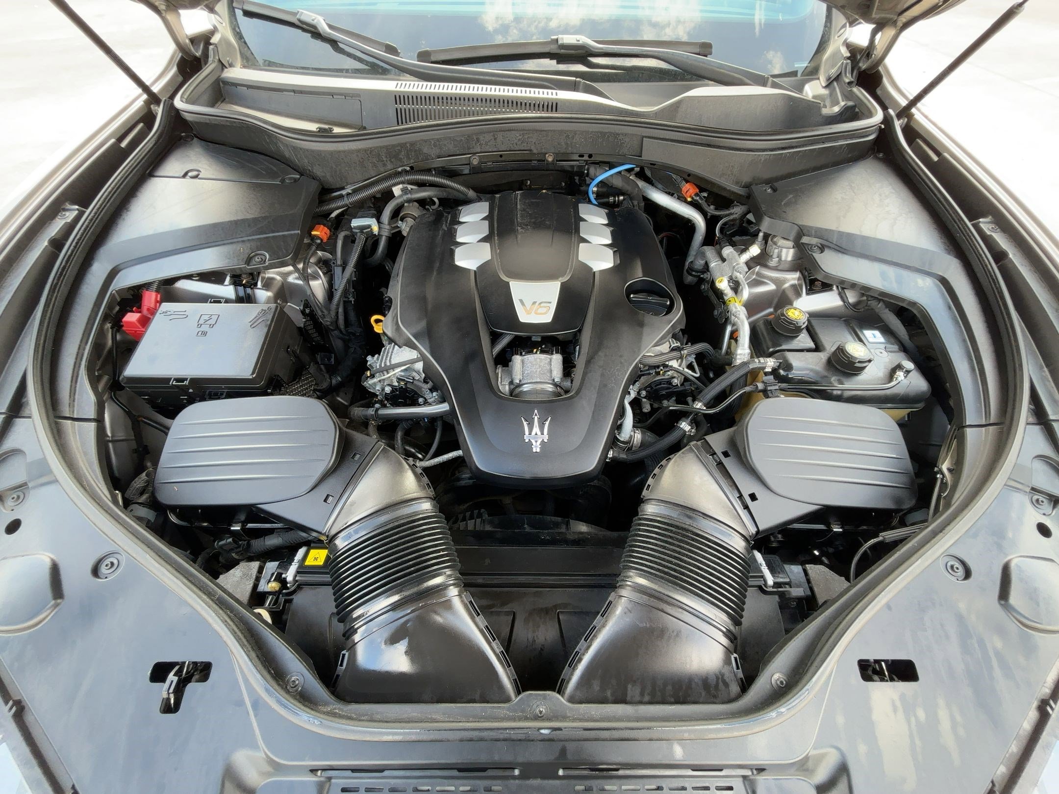 Used 2022 Maserati Levante GT image 33