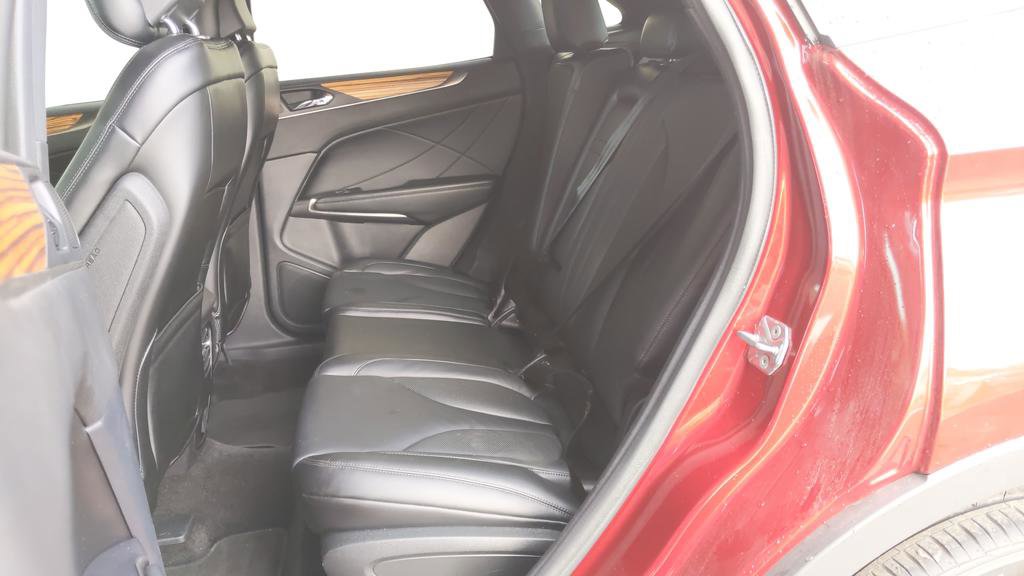 Used 2015 Lincoln MKC FWD w/ Equipment Group 101A Select image 30