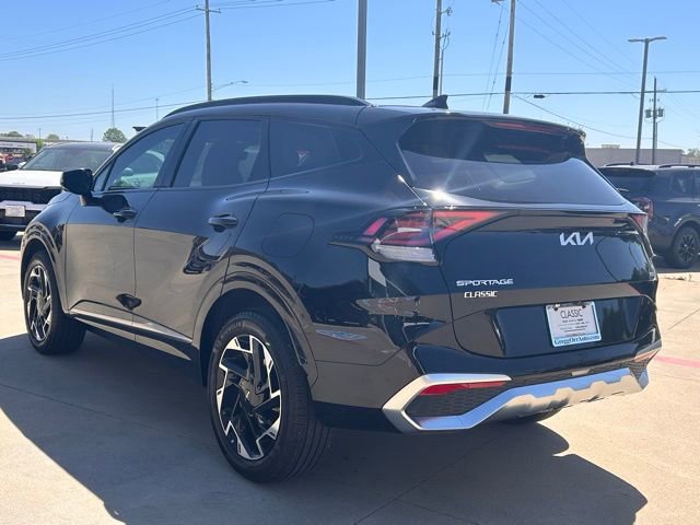 Used 2025 Kia Sportage SX image 7