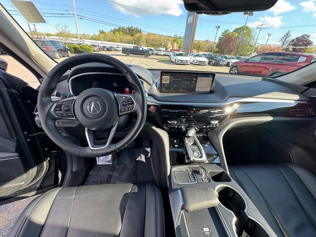 Used 2023 Acura MDX w/ Technology Package AWD/4WD image 13
