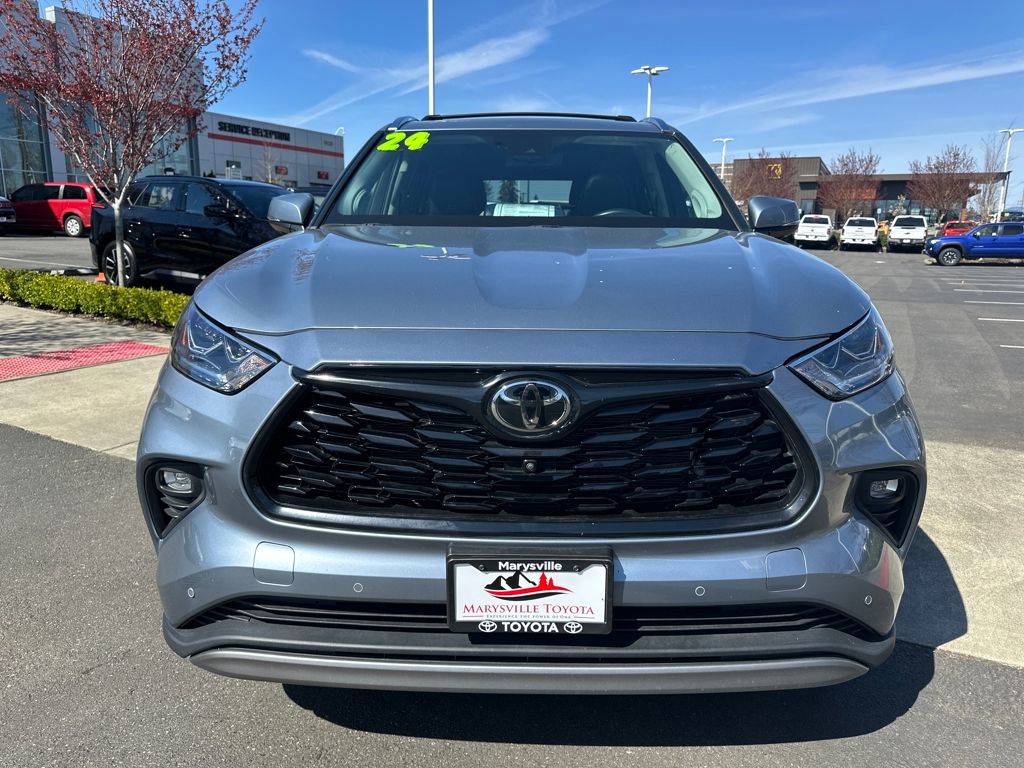 Used 2024 Toyota Highlander Platinum AWD/4WD image 8