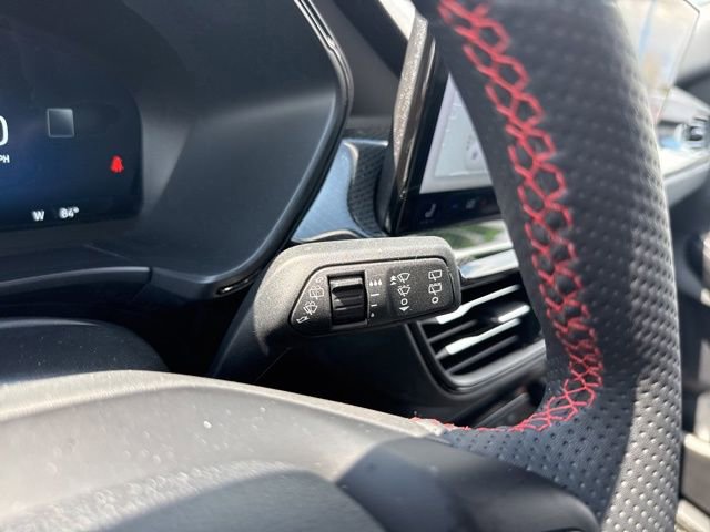 Certified 2023 Ford Escape ST-Line Select w/ Tech Pack #2 image 32